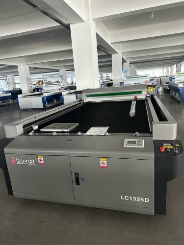LASERJET FLATBED 1,30 X 2,50mt - MOD.LC1325D - 150W - WMS