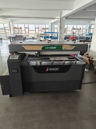 LASERJET FLATBED 1,30 X 2,50mt - MOD.LC1325M - 300W - WMS